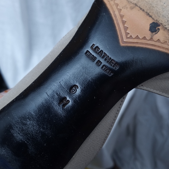 Vintage YSL Silk Beige Heels - Picture 5 of 7